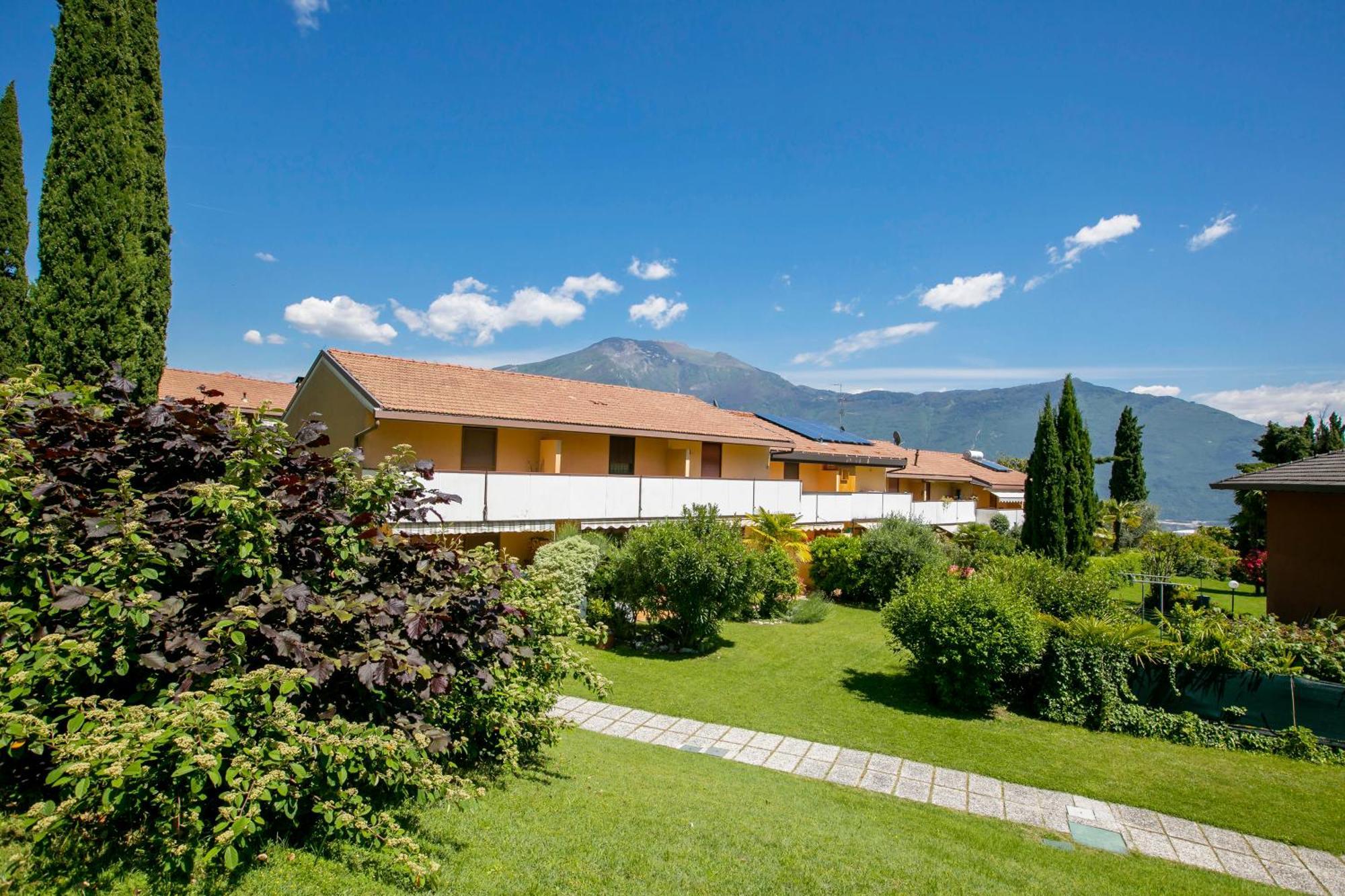 Residence Christina Due Laghi - Happy Rentals Tenno Exterior foto